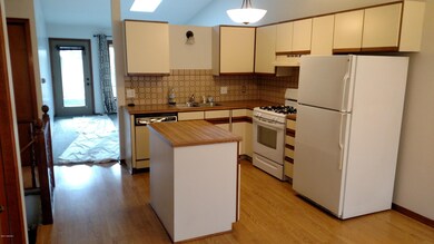 746 Amberwood Dr SW unit 21, Byron Center, MI 49315 - photo 4