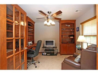 Studio/Study/Office.