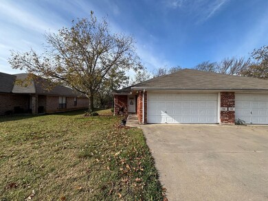 112 Honey Bee Dr unit 114, Joshua, TX 76058 - photo 7