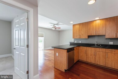 821 Harry St unit 202, Conshohocken, PA 19428 - photo 7