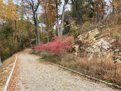 6 Duffys Bridge Rd, Lewisboro, NY 10536 - photo 3