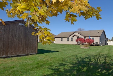 1235 Edna Cir, Ottawa, IL 61350 - photo 2