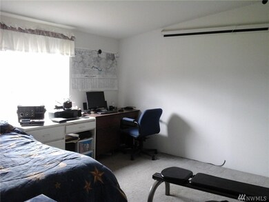 102 Chets Ln, Onalaska, WA 98570 - photo 3