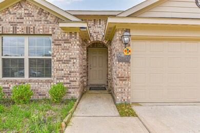 Covered front doorway.
