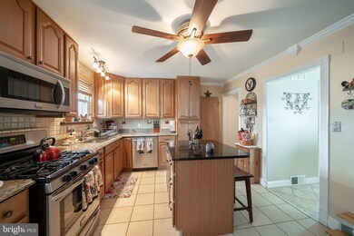 711 W 11th St, New Castle, DE 19720 - photo 3