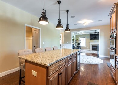 12 Schoolhouse Rd unit 12, Londonderry, NH 03053 - photo 5