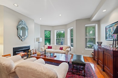 4537 N Greenview Ave, Chicago, IL 60640 - photo 3