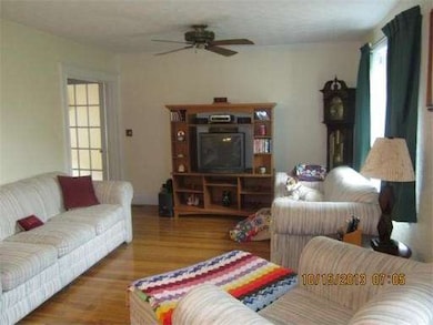 69 Sharon Rd, Quincy, MA 02171 - photo 5