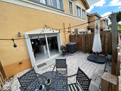 8330 NW 107th Place unit 721, Doral, FL 33178 - photo 2