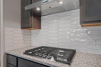 1020 Shoal Creek Trail, Conroe, TX 77304 - photo 6