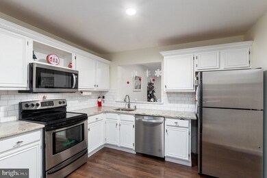 6204 William Mosby Dr, Centreville, VA 20121 - photo 7