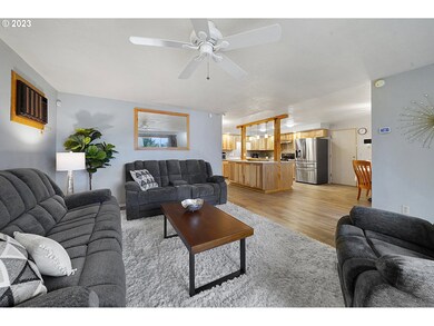 208 SW 11th Ave, Canby, OR 97013 - photo 6