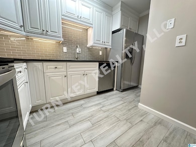 417 Skyview Dr unit A, Birmingham, AL 35209 - photo 4