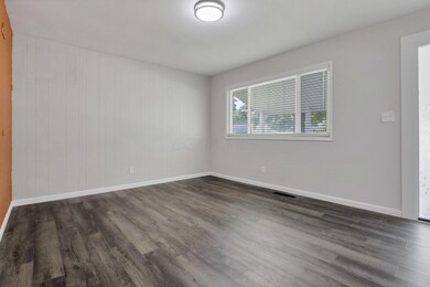 5455 Inlet Dr, Columbus, OH 43232 - photo 6