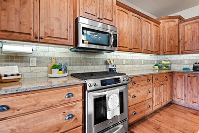 63140 Peale St, Bend, OR 97701 - photo 4