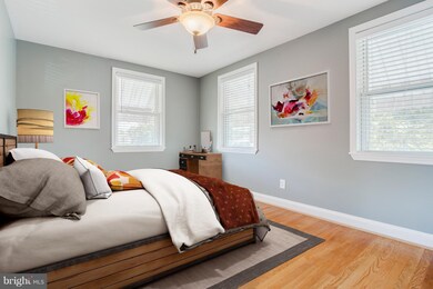 8626 Oak Rd, Parkville, MD 21234 - photo 4