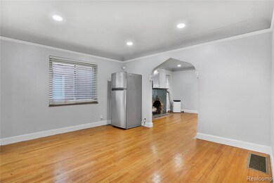 4850 Grayton St, Detroit, MI 48224 - photo 6