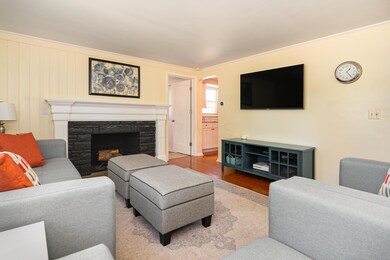 2490 Vassar Pl-26