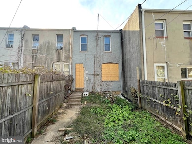 2534 W Franklin St, Baltimore, MD 21223 - photo 2