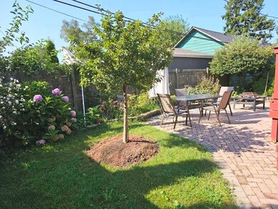 1721 Salem Ave, Waukegan, IL 60085 - photo 3