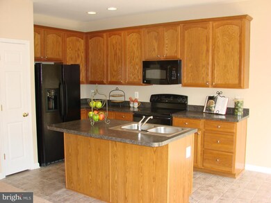 175 Oxbow Dr, Strasburg, VA 22657 - photo 3