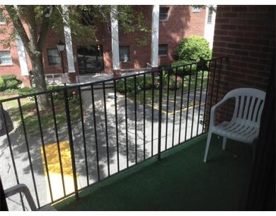 Totten Pond Village unit 27A, Waltham, MA 02451 - photo 5