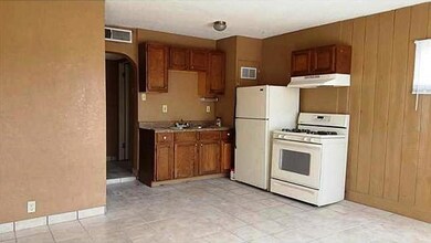 7909 La Jolla Dr unit C, El Paso, TX 79915 - photo 2