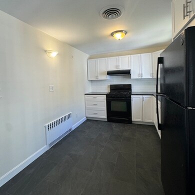 725 Vfw Pkwy unit 2, Boston, MA 02132 - photo 2