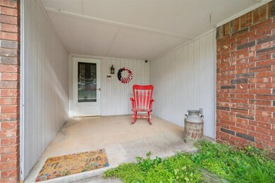 106 Dee Dr, Shawnee, OK 74804 - photo 4