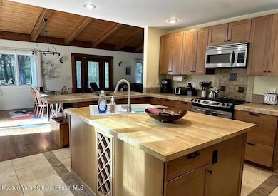 32 Eastwoods Dr, Kingston, NY 12401 - photo 5