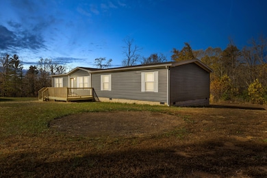 1754 Bedford Rd, Jeffersonville, KY 40337 - photo 2