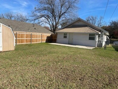 822 N Market Ave, Shawnee, OK 74801 - photo 3