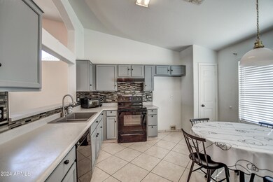 Kitchen 2