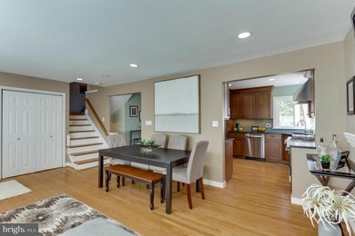 6636 Moly Dr, Falls Church, VA 22046 - photo 4