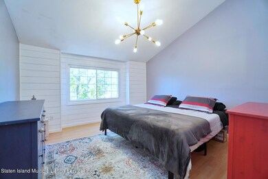 39 Theater Ln, Staten Island, NY 10304 - photo 7
