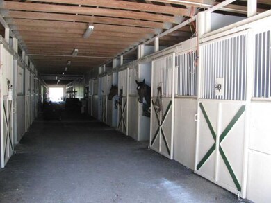 6147 W Settler Dr, Beverly Hills, FL 34465 - photo 6