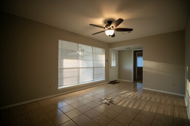 200 Lindsey Ave, Bay City, TX 77414 - photo 3