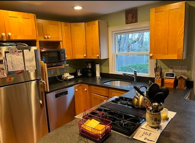 137 Warwick Rd unit 137, West Newton, MA 02465 - photo 3