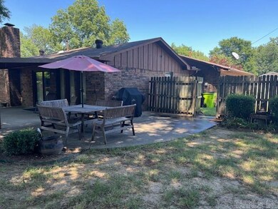 812 S Vine St, Stuttgart, AR 72160 - photo 3