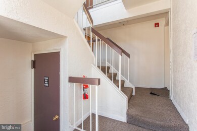 100 E Glenolden Ave unit D11, Glenolden, PA 19036 - photo 4