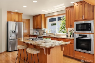 11226 NE 67th St, Kirkland, WA 98033 - photo 3