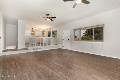 9828 S Kramer Dr_17