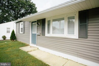 437 10th Ave, Lindenwold, NJ 08021 - photo 2