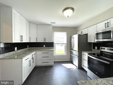 300H S 11th St, Purcellville, VA 20132 - photo 7