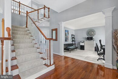 1919 Powells Landing Cir, Woodbridge, VA 22191 - photo 4