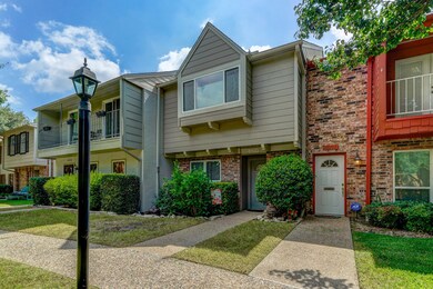 10204 Longmont Dr unit 44/3, Houston, TX 77042 - photo 3