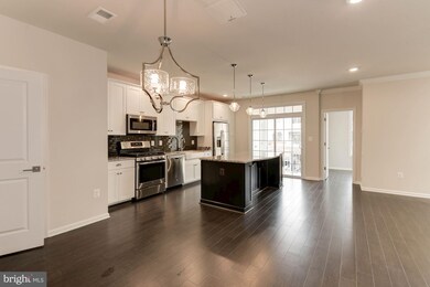 23276 Southdown Manor Terrace unit 106, Ashburn, VA 20148 - photo 2