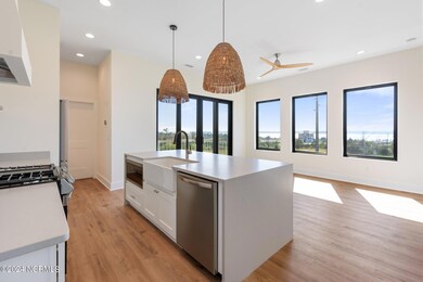 44-web-or-mls-8421-river-rd