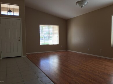frontroom2