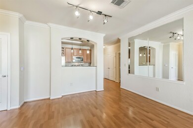 The Valencia unit 243, Houston, TX 77054 - photo 3